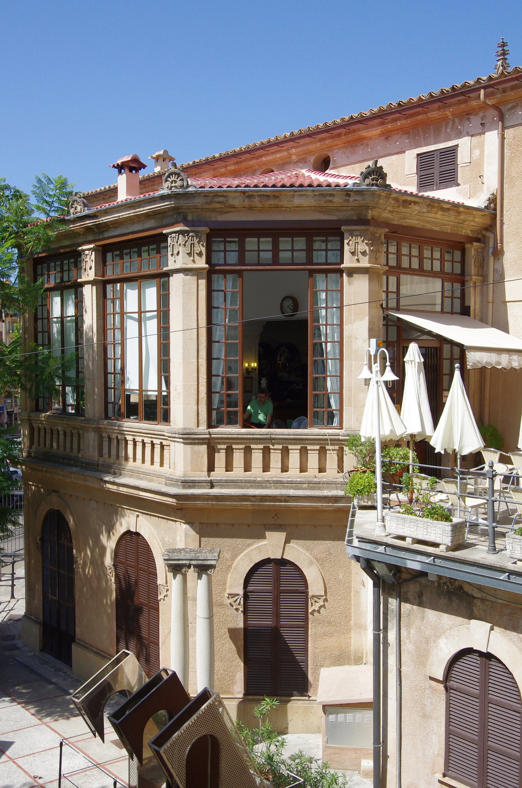 The station tea-room