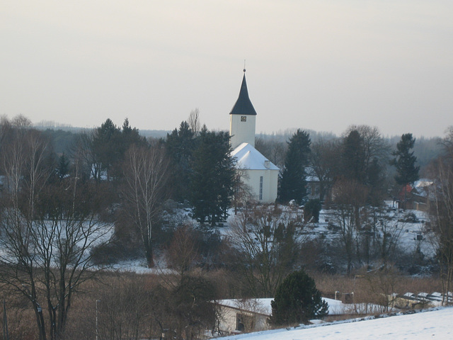 Blick zur Sperenberger Kirche