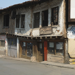 Prizren- Sagging Upper Storey