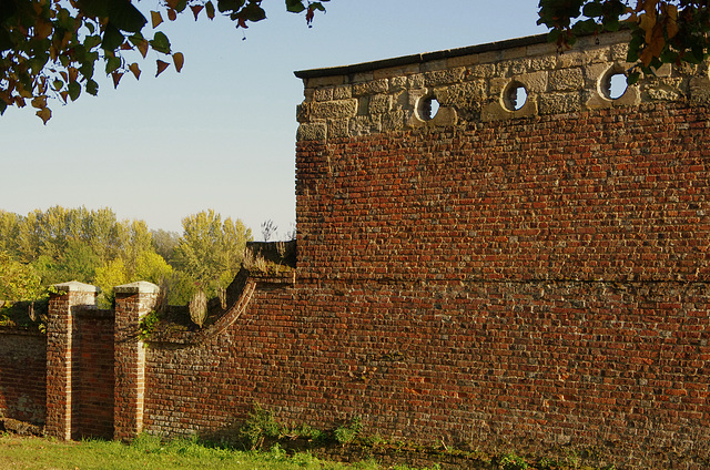 holes in the garden wall