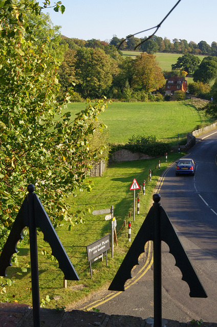 the road to (or from) Penshurst Place