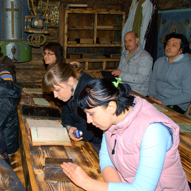 Der Ausflug in der Dorfschule (Kolotschawas Freilichtmuseum) Der Ausflug in der Dorfschule (Kolotschawas Freilichtmuseum)