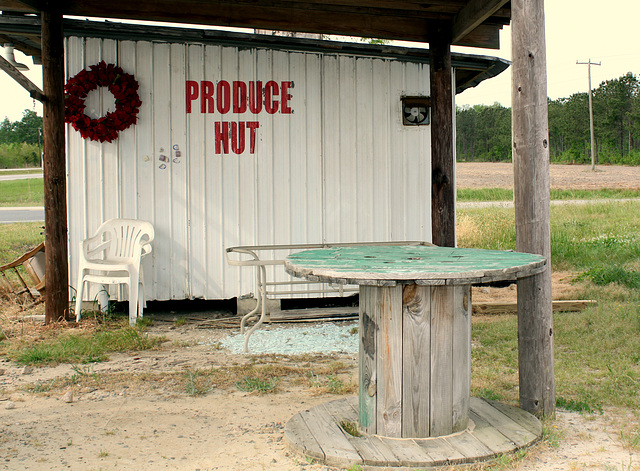 Produce hut