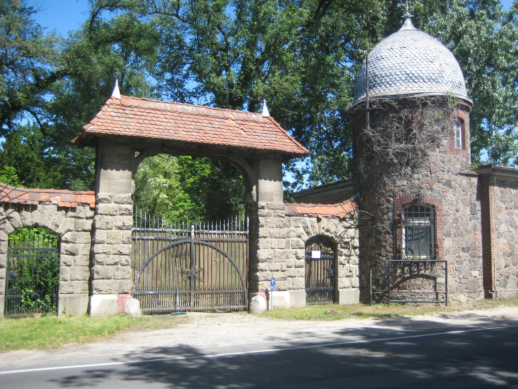 Schenkendorf - Eingang zum Schloß