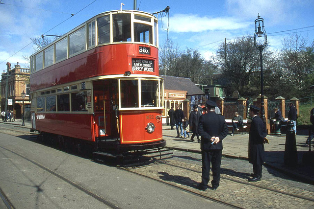 London Passenger Transport Board Tram 1622