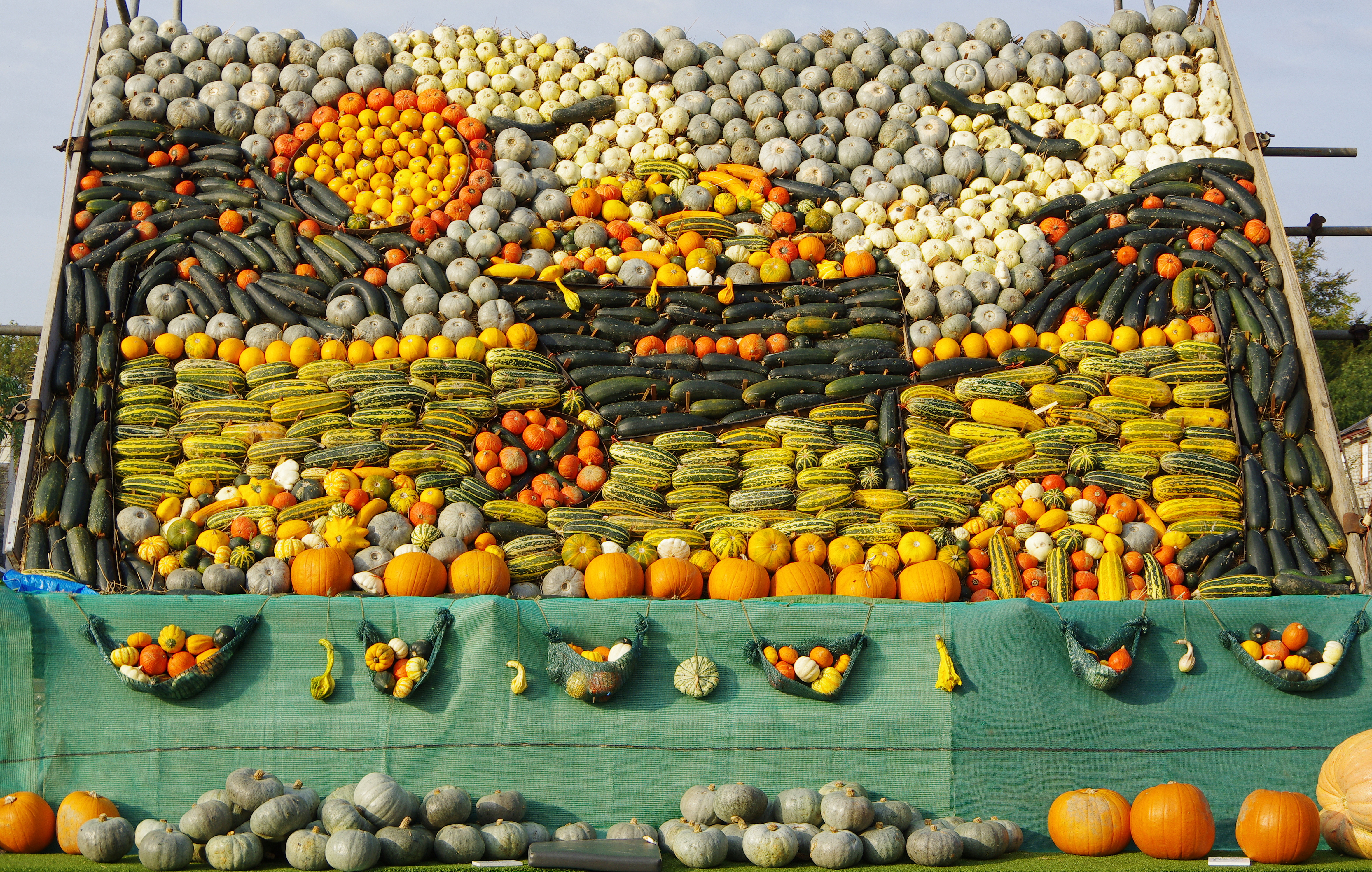 wheelbarrow