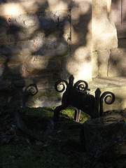 Curly bootscraper with curly shadow