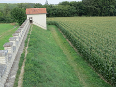 Pfünz : le mur nord en regardant vers l'est.