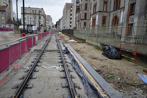 BESANCON: Travaux du tram: 2014.01.26 Avenue Fontaine Argent 07 .