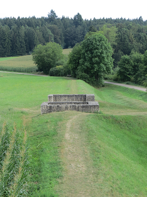 Pfünz : porte ouest.