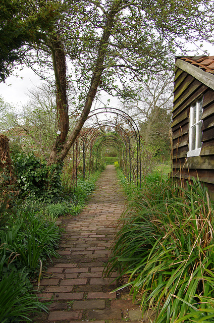 garden path