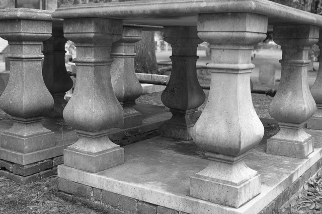 Table headstone, Cedar Grove Cemetery