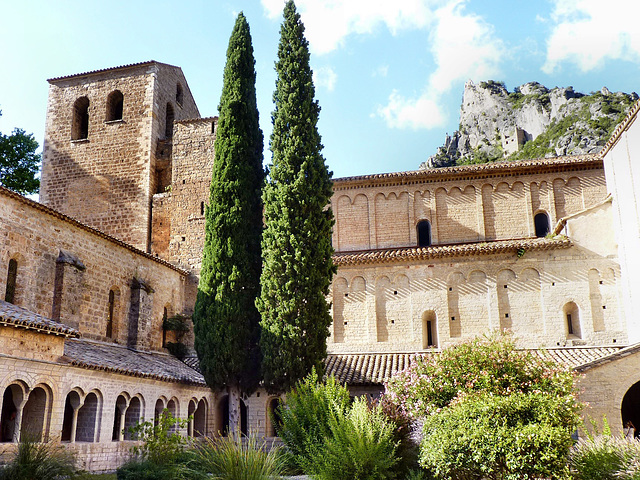 Saint-Guilhem-le-Désert - Abbey