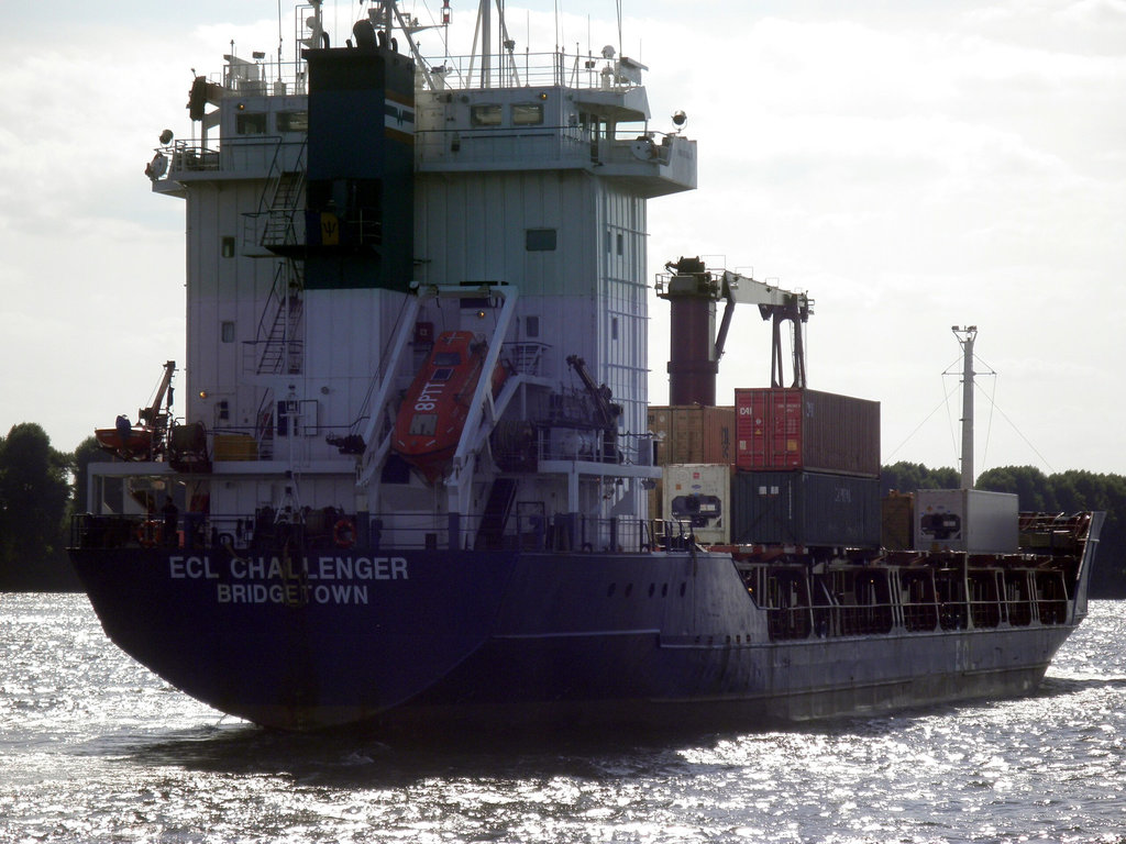 Containerschiff  ECL  CHALLENGER