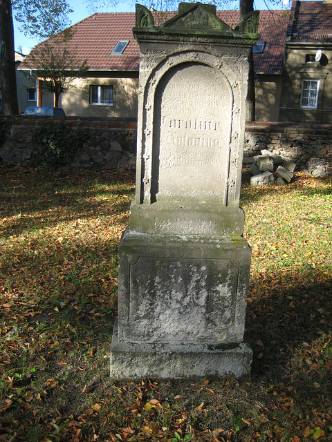 Alter Grabstein - Wünsdorf