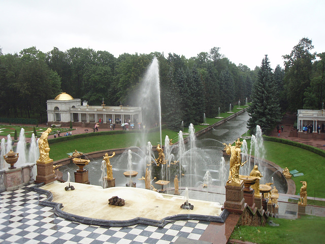 Springbrunnen in Peterhof