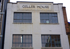 GELLER H©USE