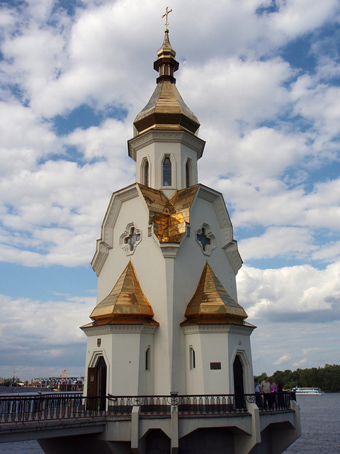 Die Kirche am Wasser