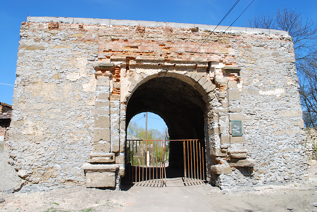 das Tor des Fürst Ostroschskijs Schloss