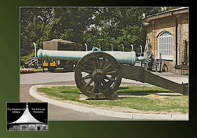 Rotunda 18th C heavy field gun