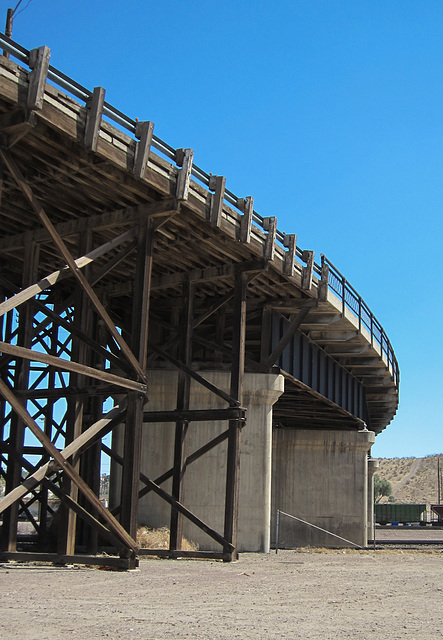 Barstow 1st St bridge  (2753)