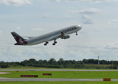 Airbus A330-302 A7-AEE (Qatar)