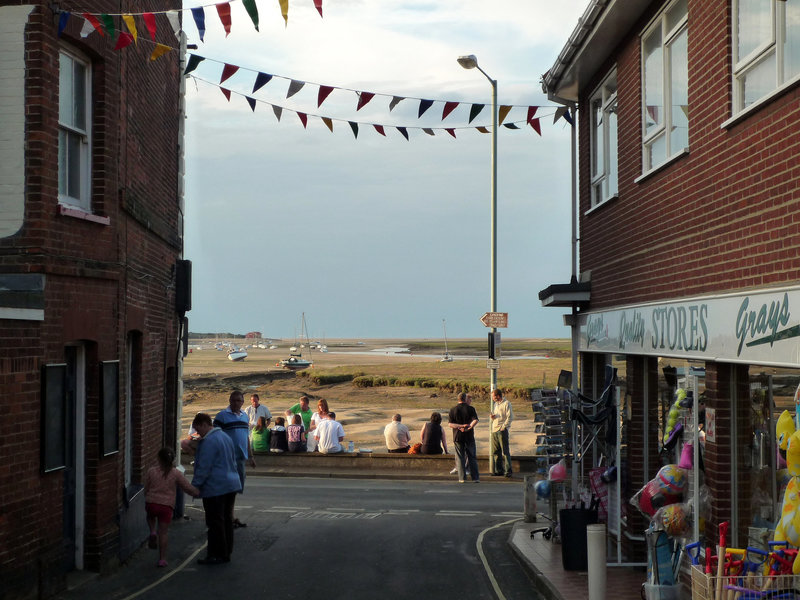 Grays Quality Stores