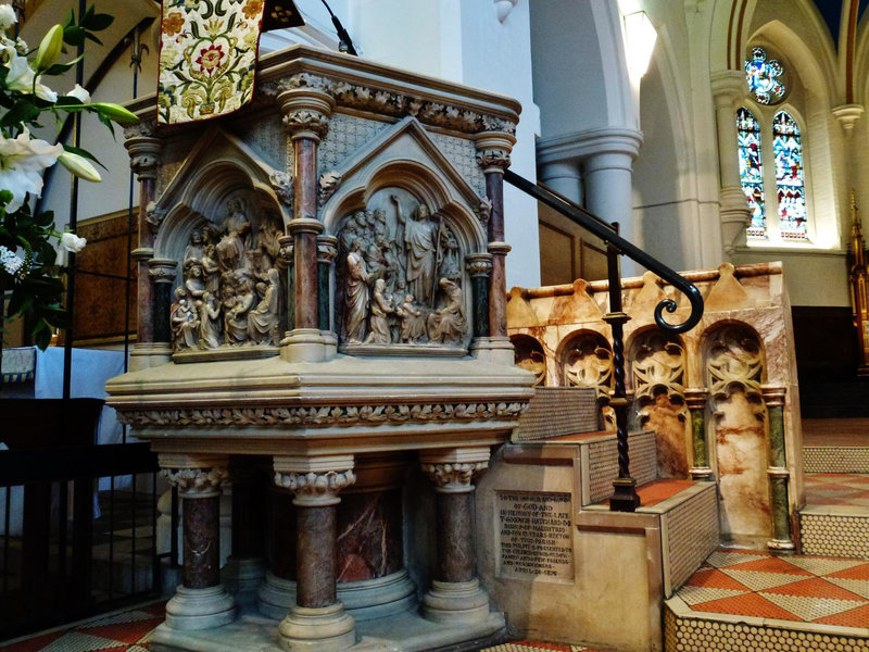 st nicholas church, guildford, surrey