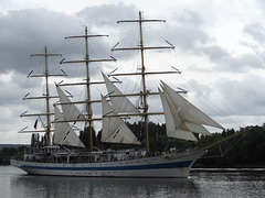 la Grande Parade de la Seine — Armada de Rouen 2013