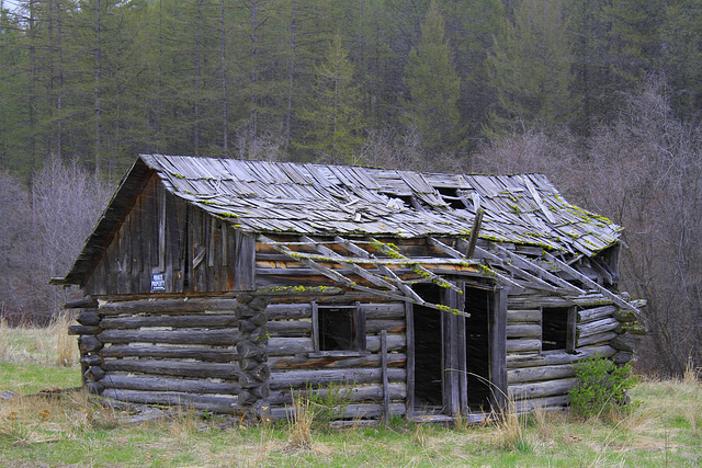 Old Log Cabin