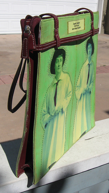 Janet Scudder purse, side