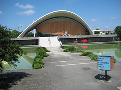 Berlin - Kongreßhalle (Schwangere Auster)