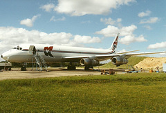 Short DC-8