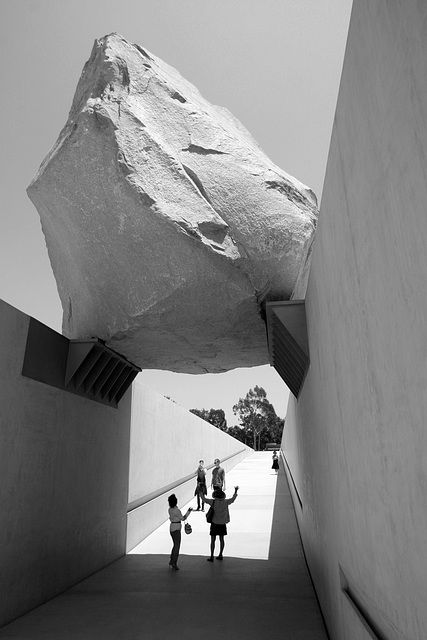 Levitated Mass by Michael Heizer (2186)