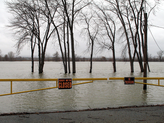 Connecticut River Cresting