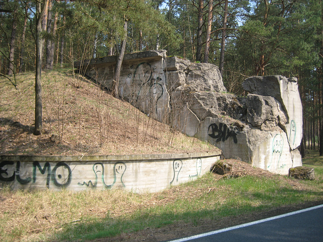 Alter Brückenpfeiler zwischen Sperenberg und Neuhof