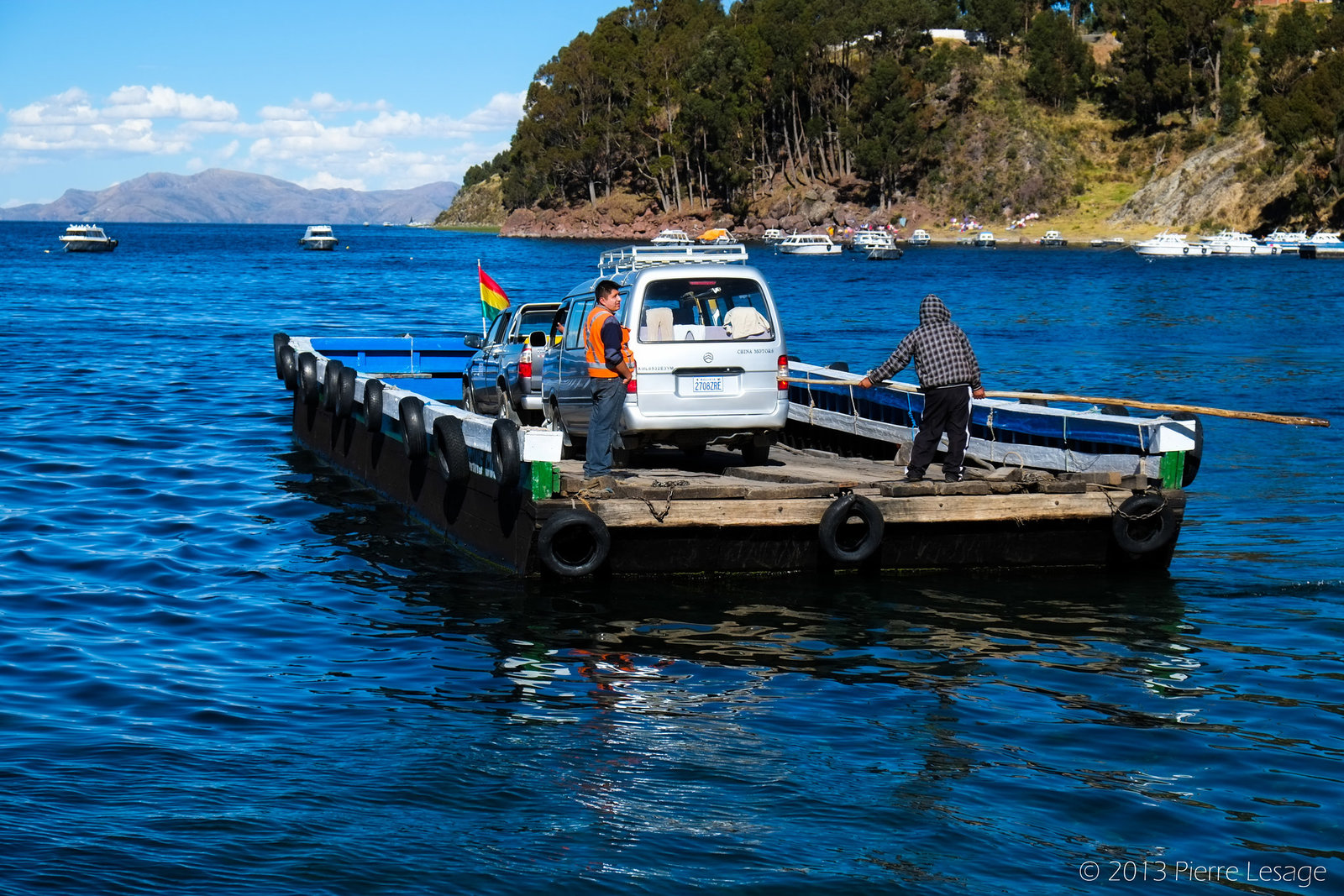 Estrecho de Tiquina - Lago Titicaca - Bolivia