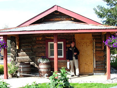 Replica of a settlers cabin at the visitor's center