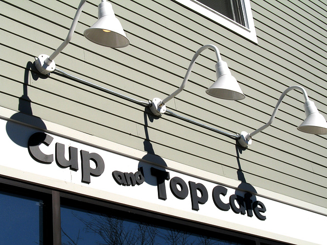 Cup and Top Cafe