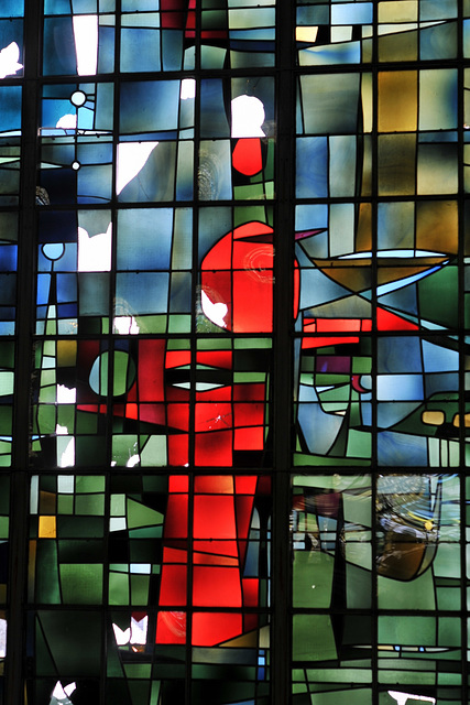 Verrière sud de l'église St-Désir de Lisieux