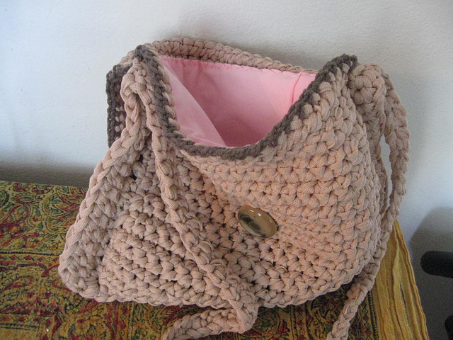 Crocheted purse 2
