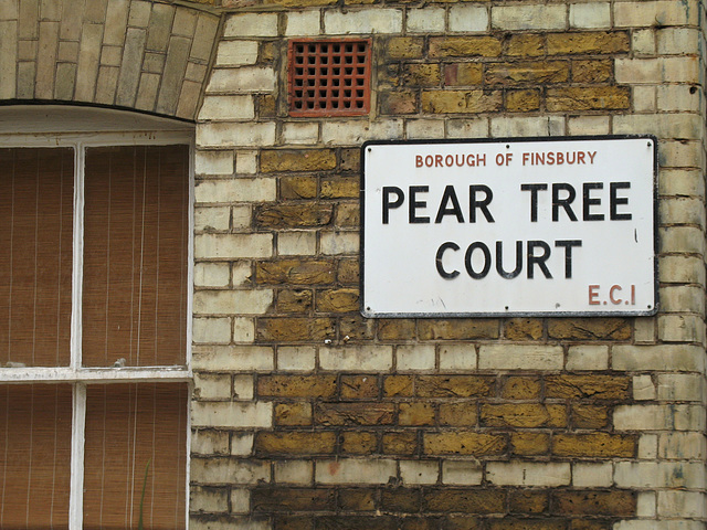 Pear Tree Court EC1