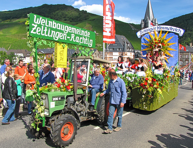 Wagen der Weibaugemeinde Zeltingen-Rachtig