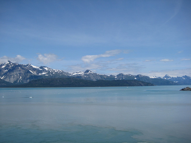 We were sailing along in Glacier Bay.