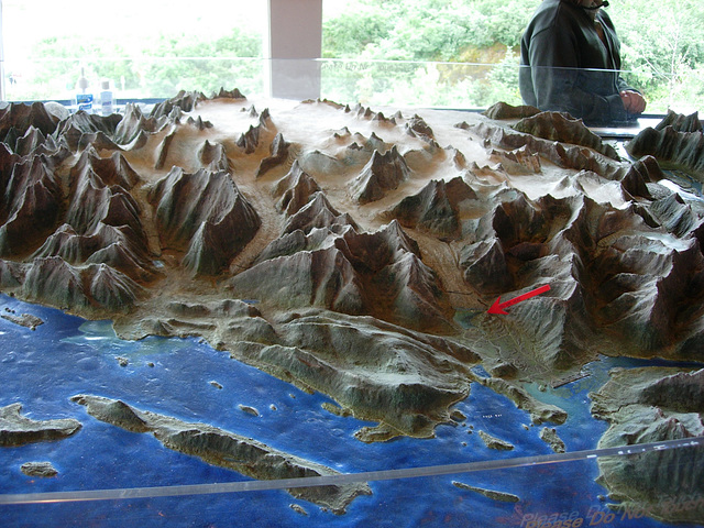 Model shows the Juneau icefield and the glaciers that come off of it.