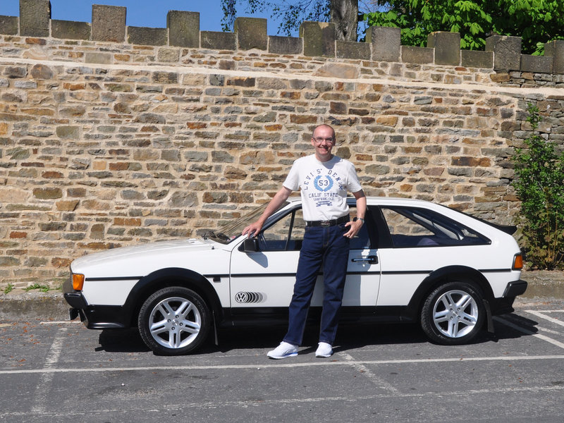 Just me and my old Scirocco saying "hello ipernity" ...