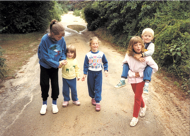 Elise, Rachel, Emily, Heather and Ian