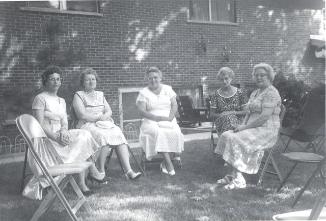 Barbara Kaestner, Aunt Helen, Aunt Jeannet, Aunt Kate and Grandma G., in our backyard, Aug., 1961