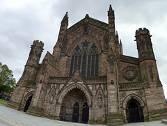 Hereford Cathedral 2013 – The spoiled west front of Wyatt