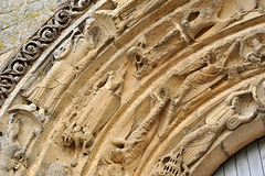 Sculptures du portail de l'ancienne église Notre-Dame de la Couldre à Parthenay